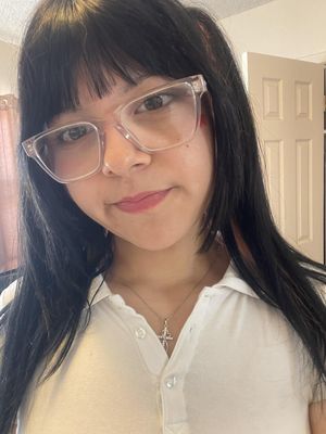 Melanie, 19