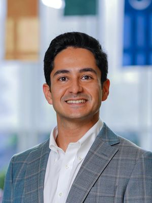 Armando, 30
