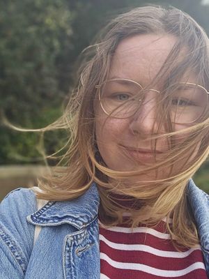 Nathalie, 30