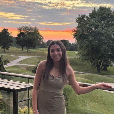 Christina, 21