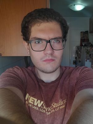 Alex, 22
