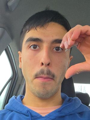Eduardo, 20