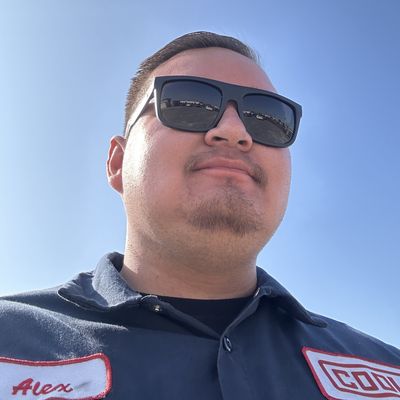 Alex, 27