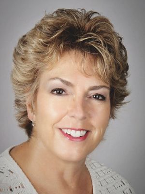 Cindy, 60