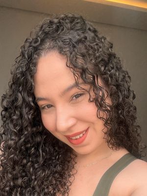 Maria Eduarda, 26