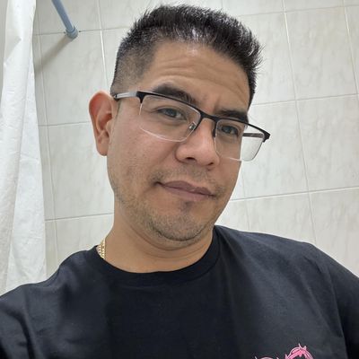 Alex, 36