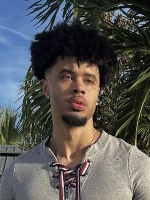 Steven, 26