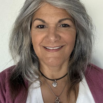 Renae, 61