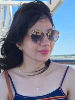 Kathy, 28
