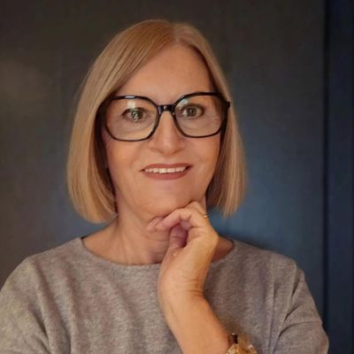 Louise, 64