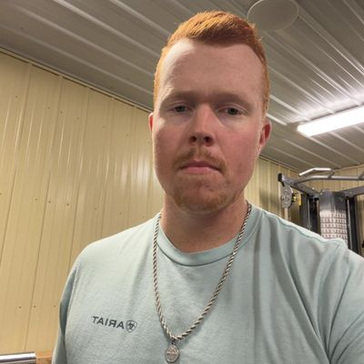 Aydan, 24