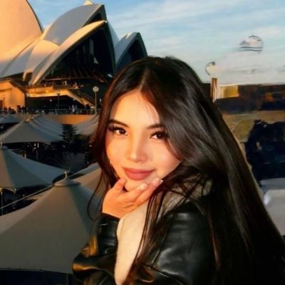 Abby, 22