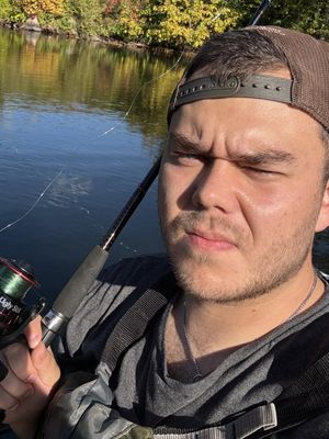 Mark, 25