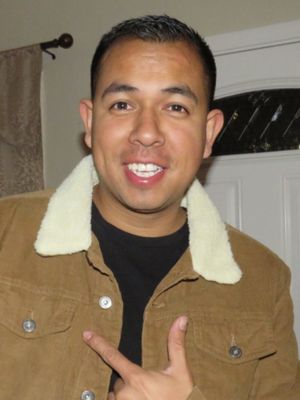 Armando, 33