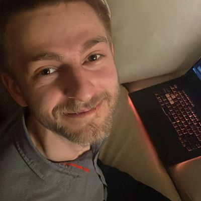 Alex, 24