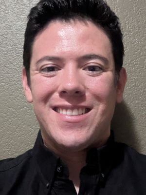 Luis, 29