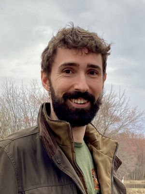 Sam, 32