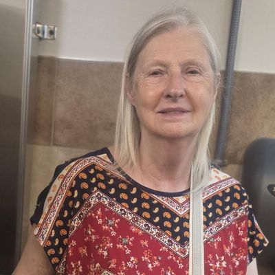 Teri, 74