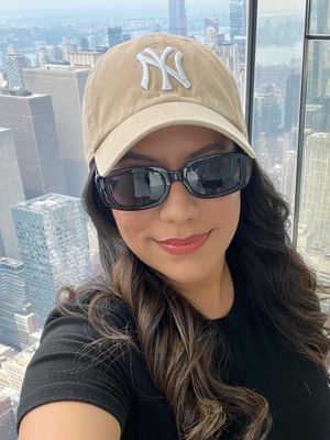 Maria, 35