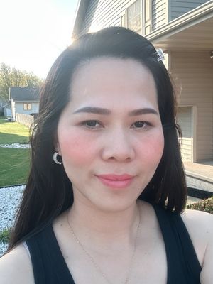 Lily, 37