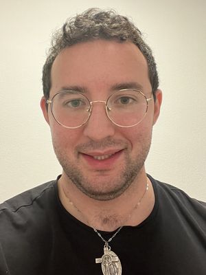 Max, 26
