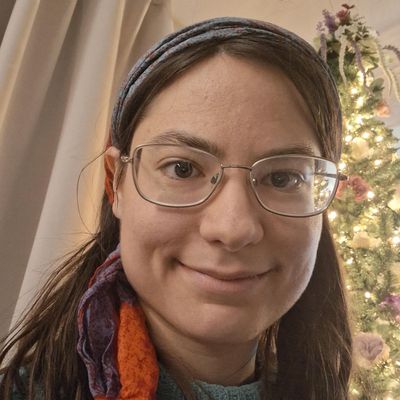 Hannah, 27