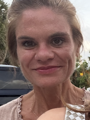 Jennifer, 47