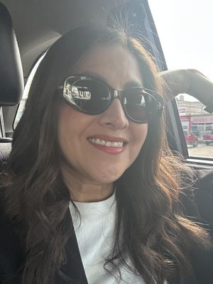 Cecy, 46