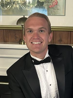 Levi, 27