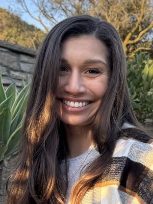 Maya, 27