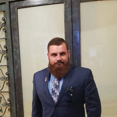 Travis, 33