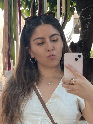 Becky, 25