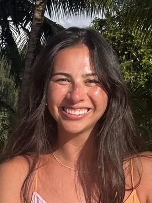 Natalie, 25