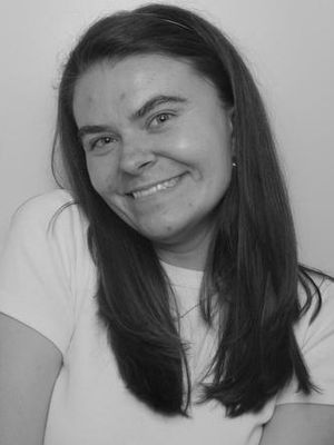 Laura, 29