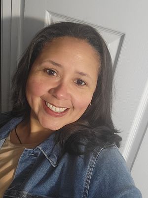 Aundra, 44