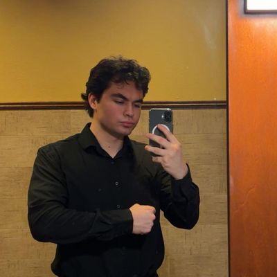 Luis, 21