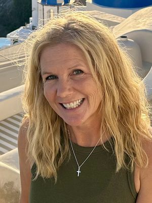 Amy, 57