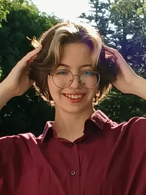 Ana Clara, 18
