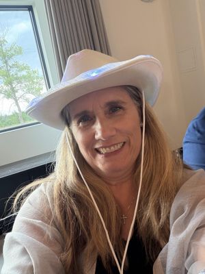 Marcia, 56