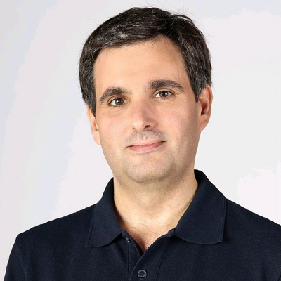 Miguel, 40
