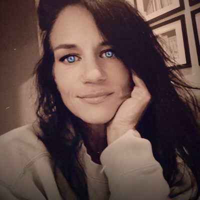 Michelle, 47