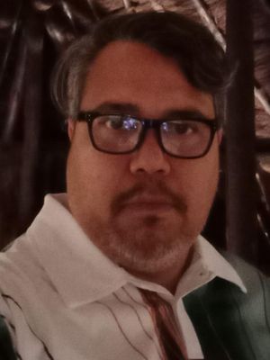 Daniel, 48