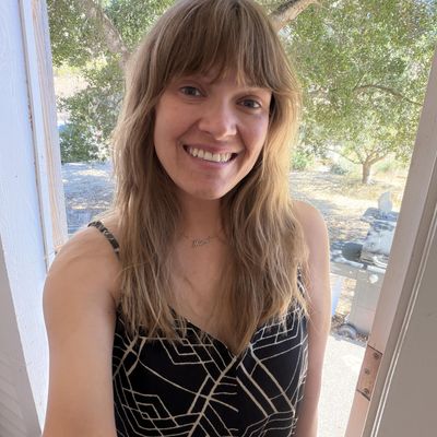 Breanna, 32
