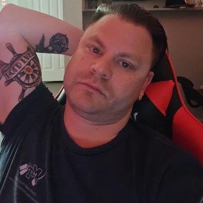 Sean, 31