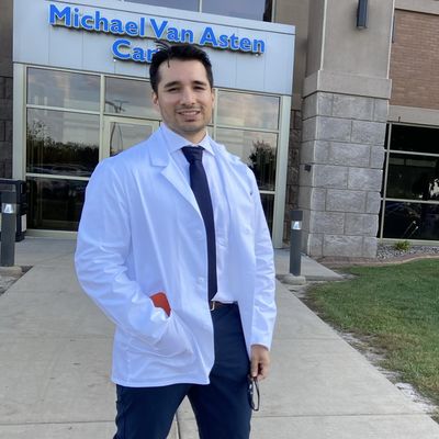 Jorge, 34