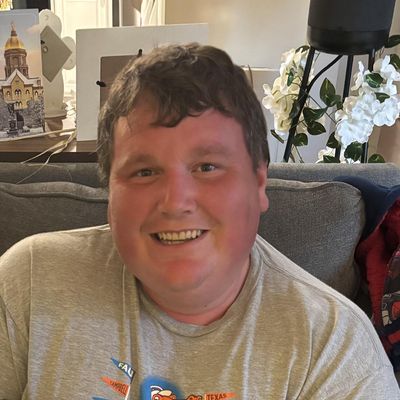 Andrew, 33