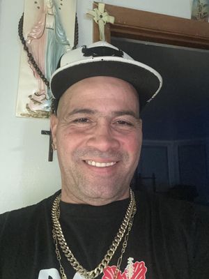 Luis, 55