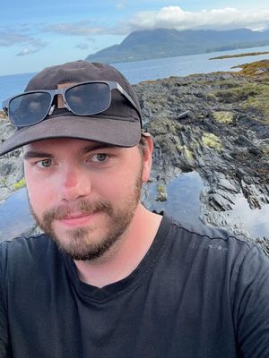 Josh, 33
