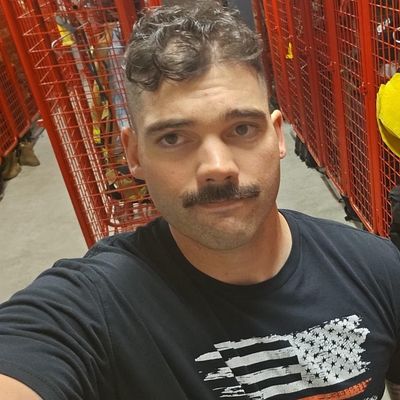 Nicholas, 32