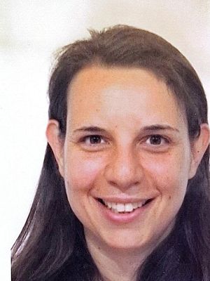 Giulia, 33